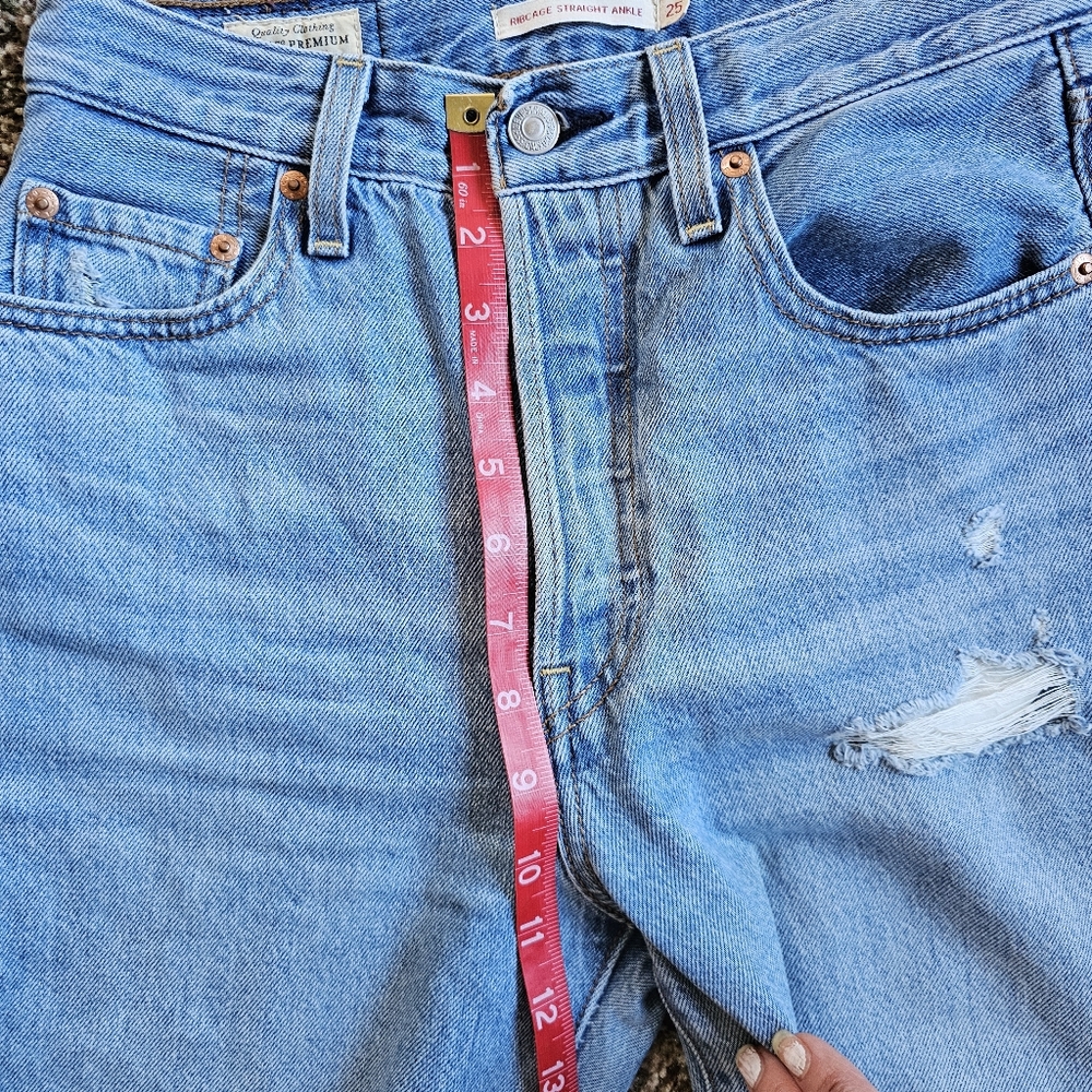 Levi's Buttonfly Ribcage Straight Ankle High Waisted Denim Size 25 - Picture 9 of 10